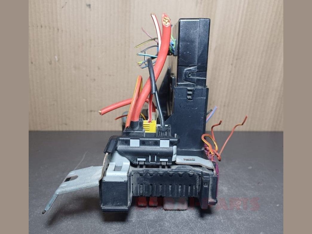 2010-2015 Mercedes-Benz W212 E350 Rear Fuse Junction Box SAM Relay Control Module A212 9004901 OEM