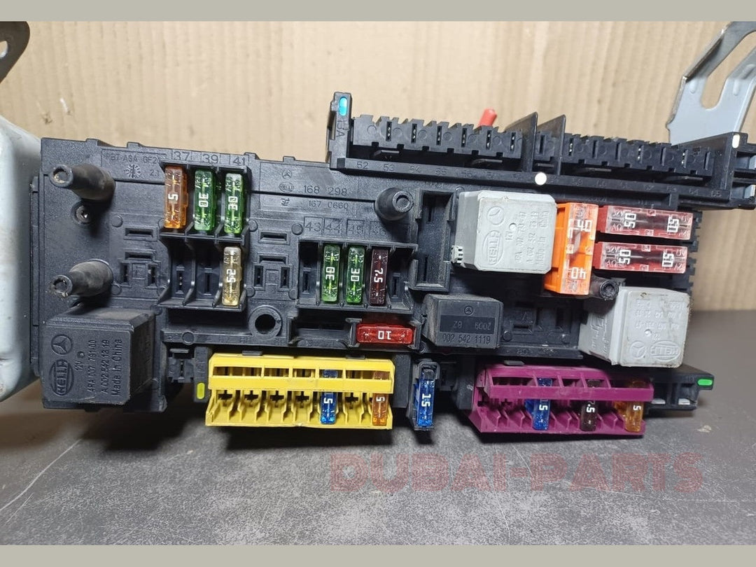2010-2015 Mercedes-Benz W212 E350 Rear Fuse Junction Box SAM Relay Control Module A212 9004901 OEM