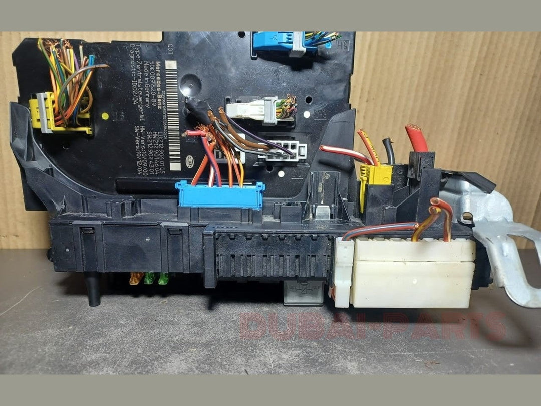 2010-2016 Mercedes-Benz W212 E350 E550 Rear Fuse Relay Box SAM Assembly A212 9000105 OEM