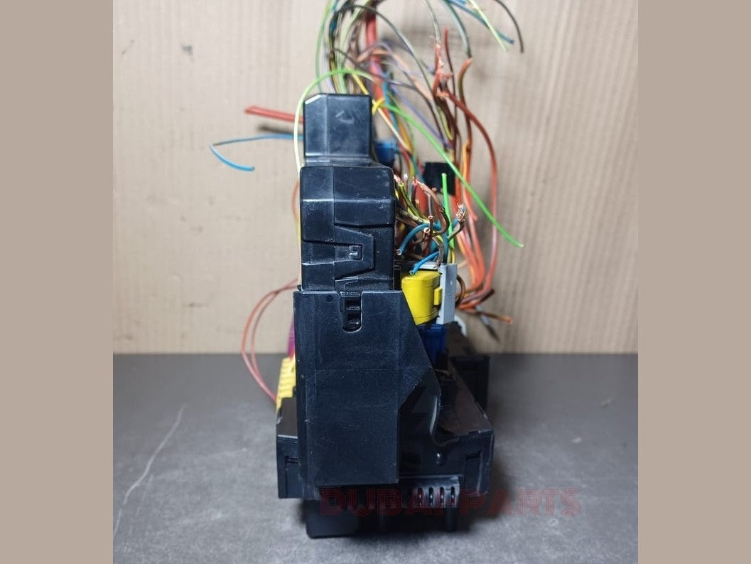 2010-2014 Mercedes-Benz C-Class W204 C250 C300 C350 Rear SAM Module Relay Fuse Box Assembly A204 9060205 OEM