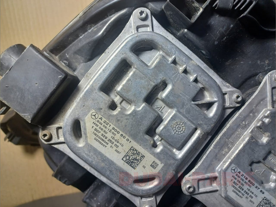 2011-2014 Mercedes-Benz W216 CL550 Right Passenger Side Xenon Headlight Lamp With Modules A216 8204059