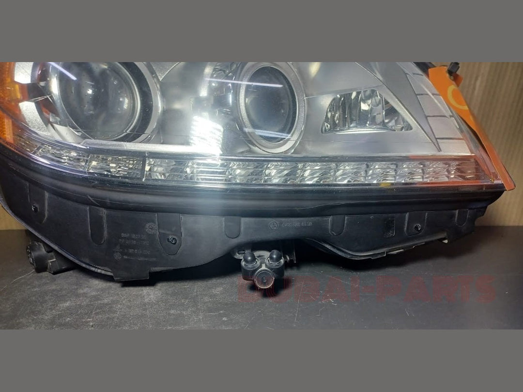 2011-2014 Mercedes-Benz W216 CL550 Right Passenger Side Xenon Headlight Lamp With Modules A216 8204059