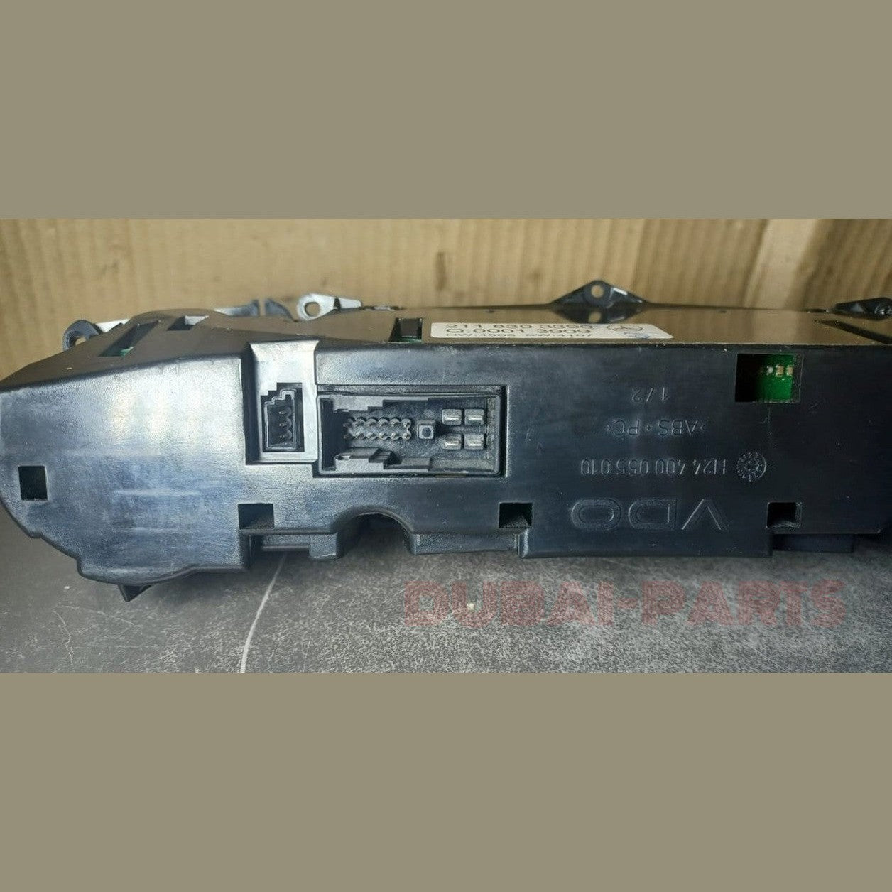 2007-2009 Mercede-Benz E-Class W211 E320 AC A/C Climate Control Switch A211 8303390 OEM