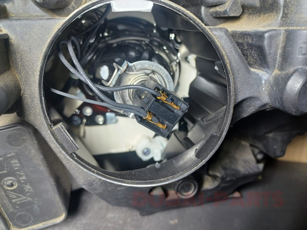 2008-2011 Mercedes-Benz W204 C300 Front Right Side Headlight Head Light Lamp A204 8202239 OEM