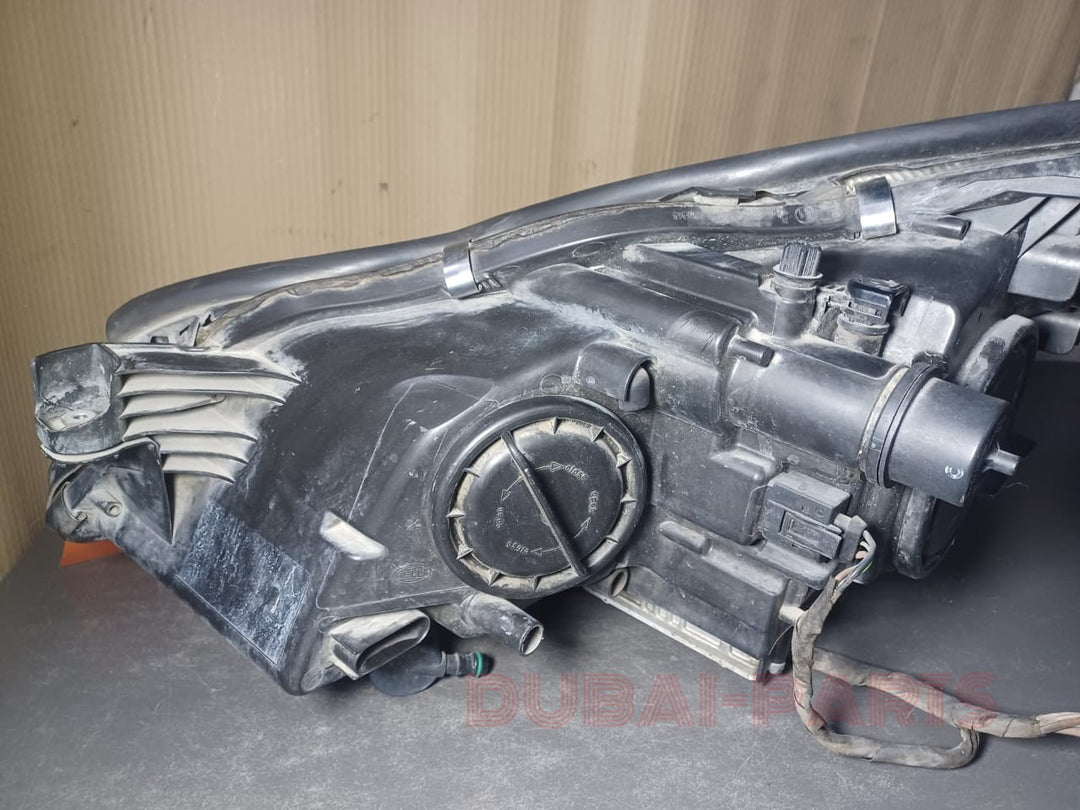 2006-2011 Mercedes-Benz W219 CLS550 Front Left Side And Right Side Xenon Headlight Head Light Lamp