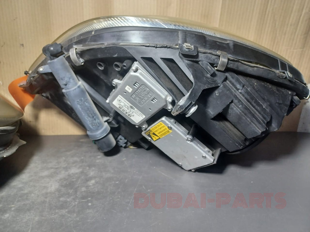 2006-2011 Mercedes-Benz W219 CLS550 Front Left Side And Right Side Xenon Headlight Head Light Lamp