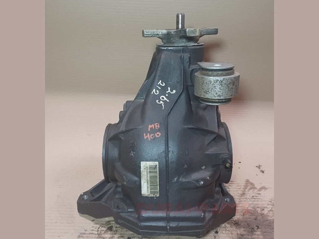 2008-2014 Mercedes-Benz W212 E-Class Rear Differential Diff Axle Carrier A212 3504304 Gear Ratio 2.65