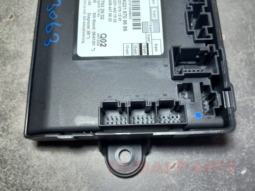 2007-2013 Mercedes-Benz W221 S-Class Original Door Control Unit Module A221 8709686 OEM