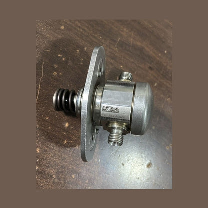 OEM 2019 - 2023 BMW G20 G30 330i B46 D 2.0L HIGH PRESSURE FUEL PUMP 8631642