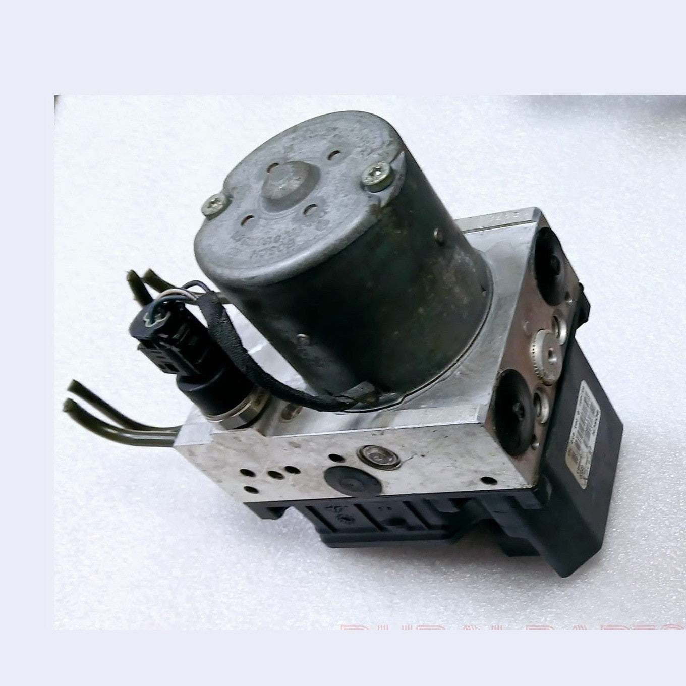 2002 - 2005 BMW 745i abs pump & module anti-lock brake unit 6761781/6855554