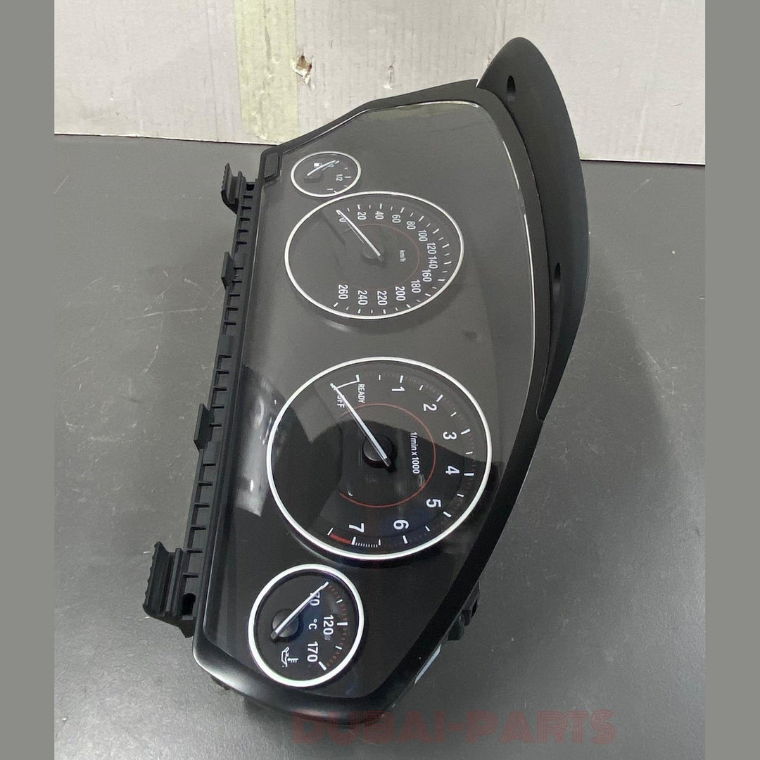 عداد سرعة/لوحة عدادات سيارة BMW 3 F30 موديل 2012 (بنزين) - رقم القطعة 9382103 (مستعمل)