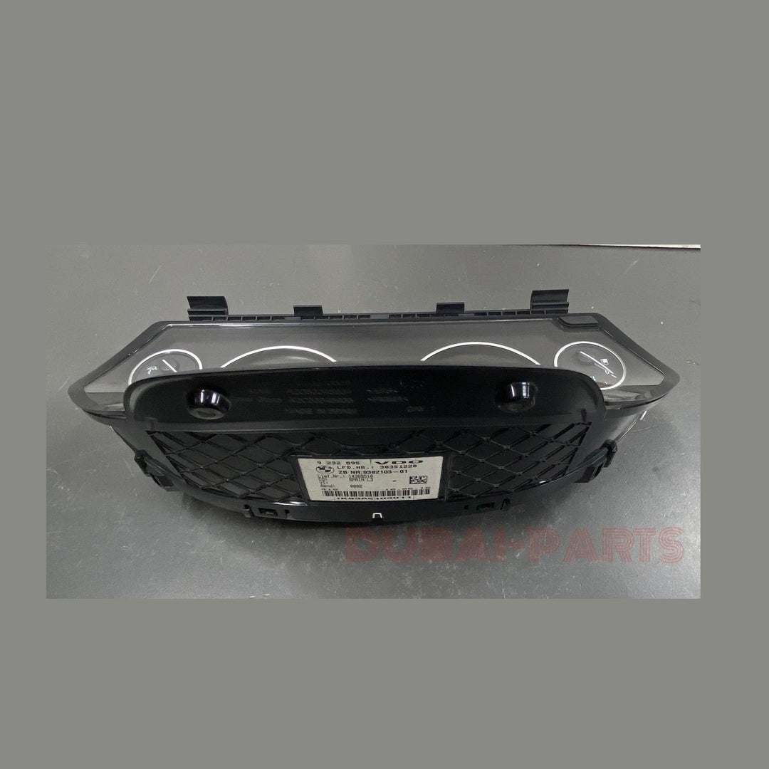 عداد سرعة/لوحة عدادات سيارة BMW 3 F30 موديل 2012 (بنزين) - رقم القطعة 9382103 (مستعمل)