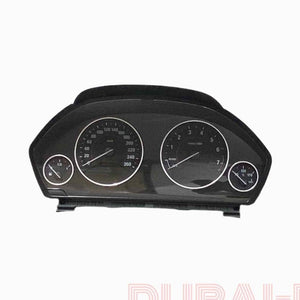 عداد سرعة/لوحة عدادات سيارة BMW 3 F30 موديل 2012 (بنزين) - رقم القطعة 9382103 (مستعمل)