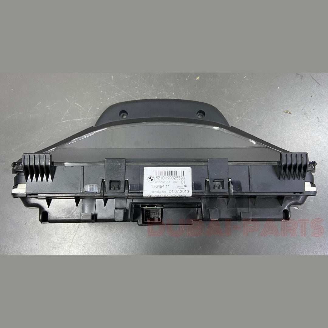 لوحة عدادات أصلية من BMW F30 F31 F34 F32 F33 F36 KMH 9325590 مستعملة