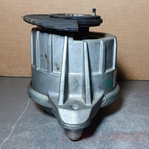 Mercedes-Benz W204 C-Class Engine Mount Support Mounting Bracket A204 2404217
