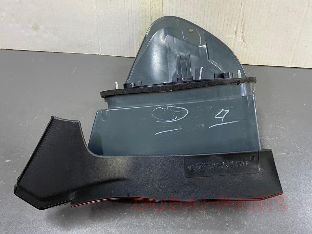OEM BMW X5 70 Rear Taillight Back Left Passenger N/S Side LCI 7227789 USED item