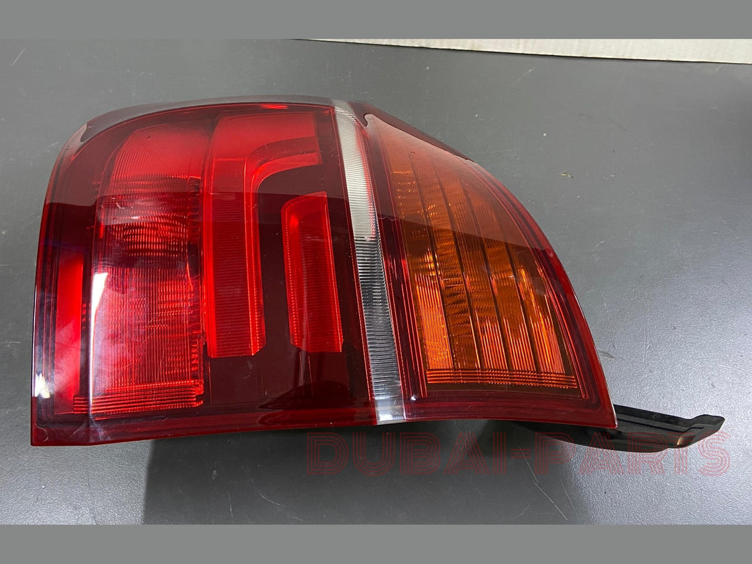 OEM BMW X5 70 Rear Taillight Back Left Passenger N/S Side LCI 7227789 USED item