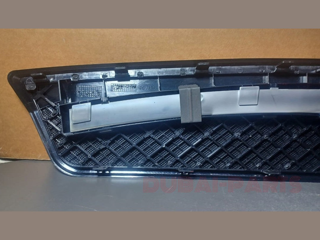 10-16 Mercedes W212 E400 E550 Rear 3RD Third Brake Stop Light W/ Trim Black OEM