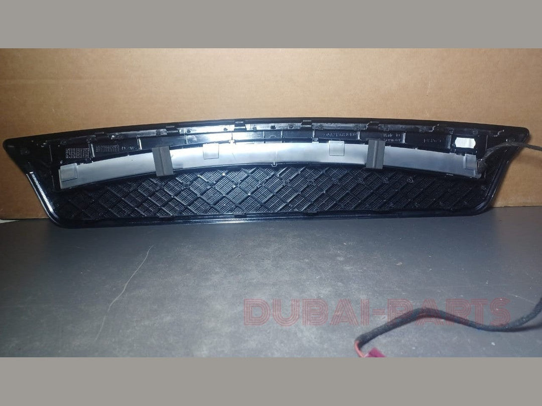 10-16 Mercedes W212 E400 E550 Rear 3RD Third Brake Stop Light W/ Trim Black OEM