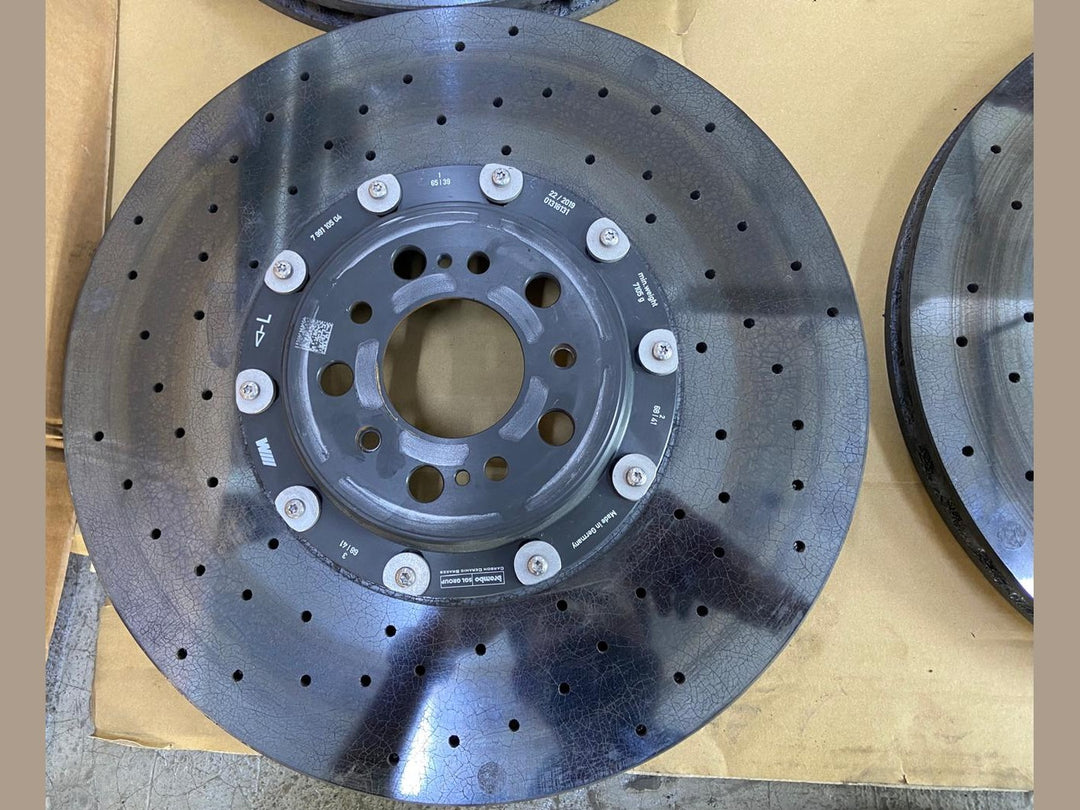 BMW F90 M5 F91 F92 F93 Carbon Ceramic Disc and Gold Brake Calipers Full Set