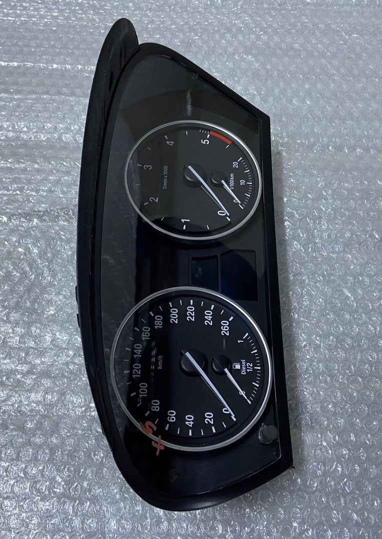 OEM BMW X5 E70 2009 Diesel Speedometer Cockpit Cluster 9218633