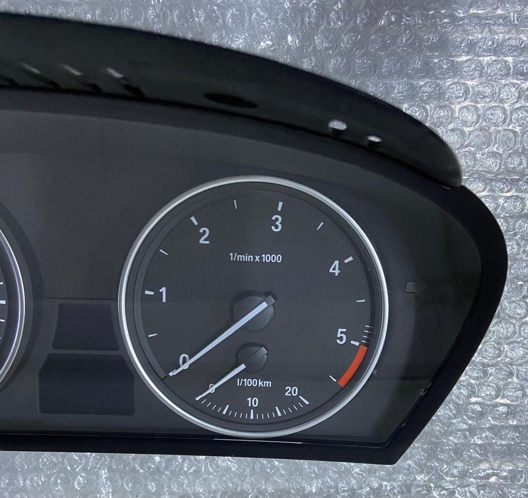 OEM BMW X5 E70 2009 Diesel Speedometer Cockpit Cluster 9218633