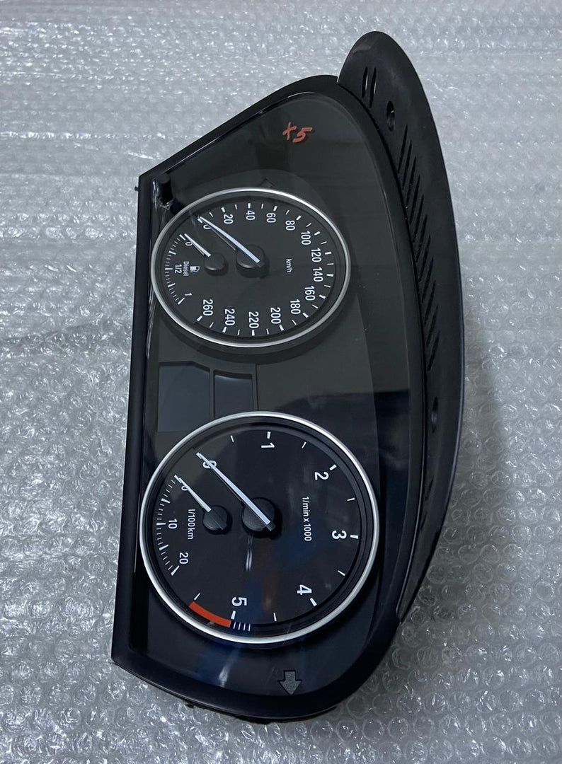 OEM BMW X5 E70 2009 Diesel Speedometer Cockpit Cluster 9218633