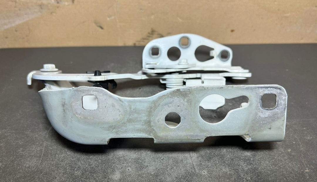 2015-2020 Mercedes-Benz E-Class W213 Front Left Side Bonnet Hinge A213 8800128