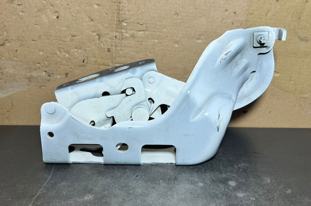 2015-2020 Mercedes-Benz E-Class W213 Front Left Side Bonnet Hinge A213 8800128