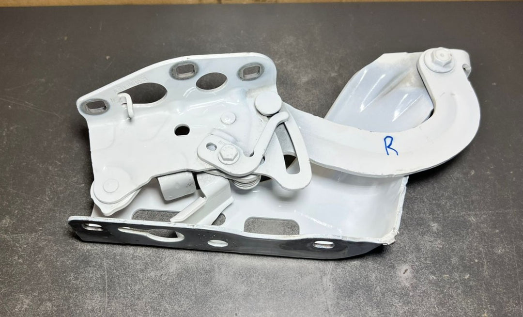 2015-2020 Mercedes-Benz E-Class W213 Front Right Side Bonnet Hinge A213 8800228