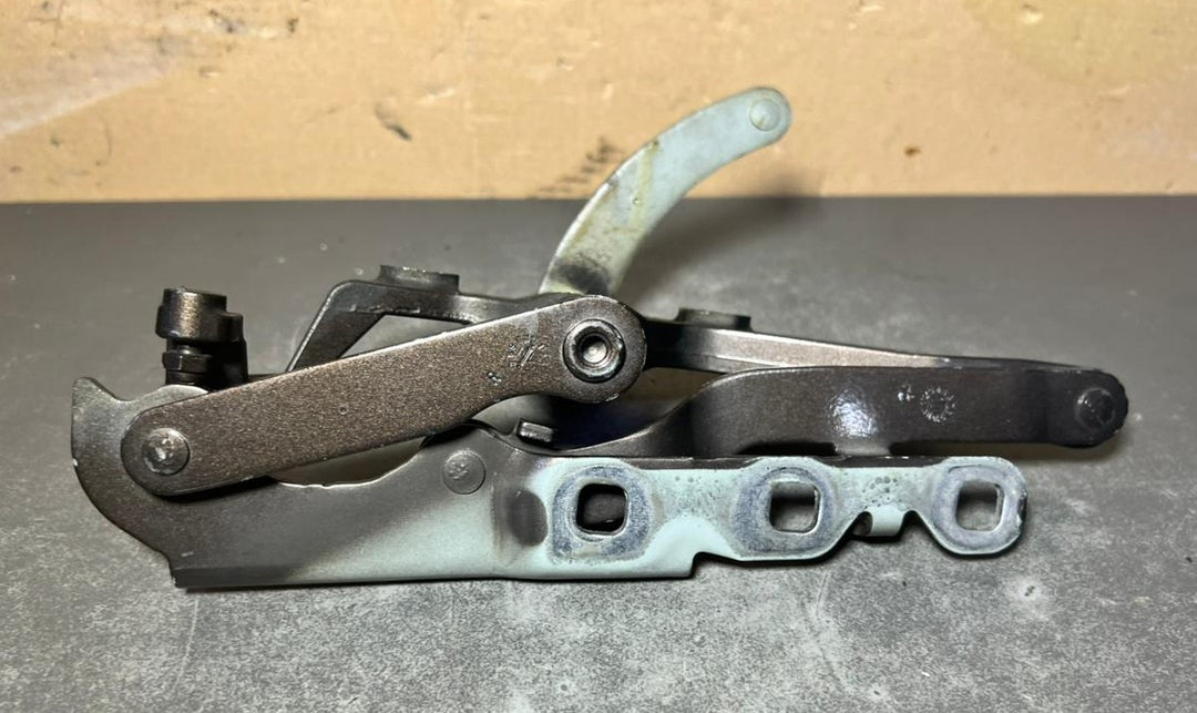 2007-2013 Mercedes-Benz S-Class W221 Front Left Side Bonnet Hinge A221 8800428