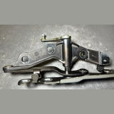 2007-2013 Mercedes-Benz S-Class W221 Front Left Side Bonnet Hinge A221 8800428