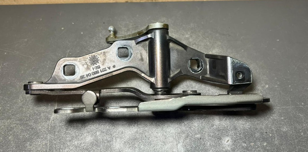 2007-2013 Mercedes-Benz S-Class W221 Front Left Side Bonnet Hinge A221 8800428