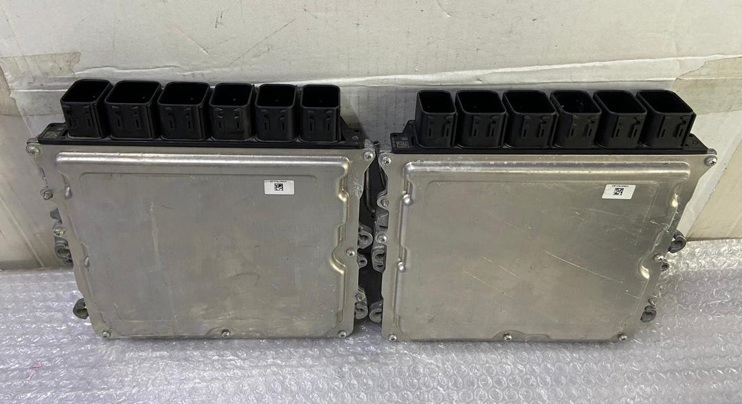 OEM BMW N74 G12 ENGINE CONTROL UNIT DOUBLE ECU SET DME 8489448 BOSCH