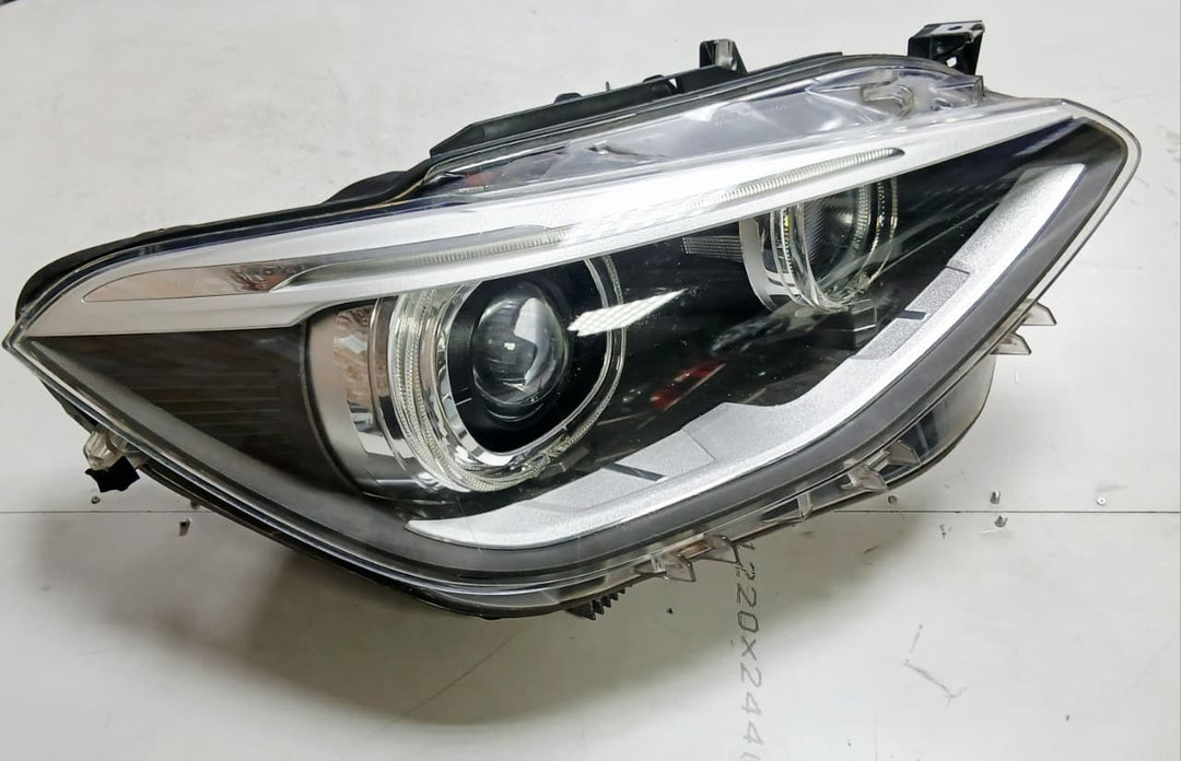 GENUINE OEM Hella BMW 1 'S F20 F21 Xenon Headlight Right Side 2011-15 7229688