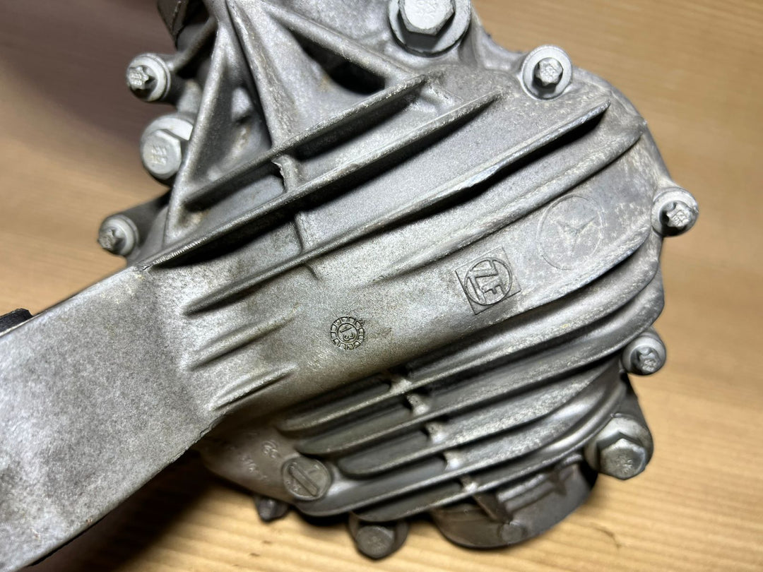 2013-2016 Mercedes-Benz W166 GLE AMG Front Diff Differential Axle Carrier A166 3300300 Gear Ratio 3.27 Diesel