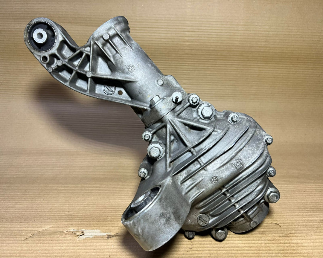 2013-2016 Mercedes-Benz W166 GLE AMG Front Diff Differential Axle Carrier A166 3300300 Gear Ratio 3.27 Diesel