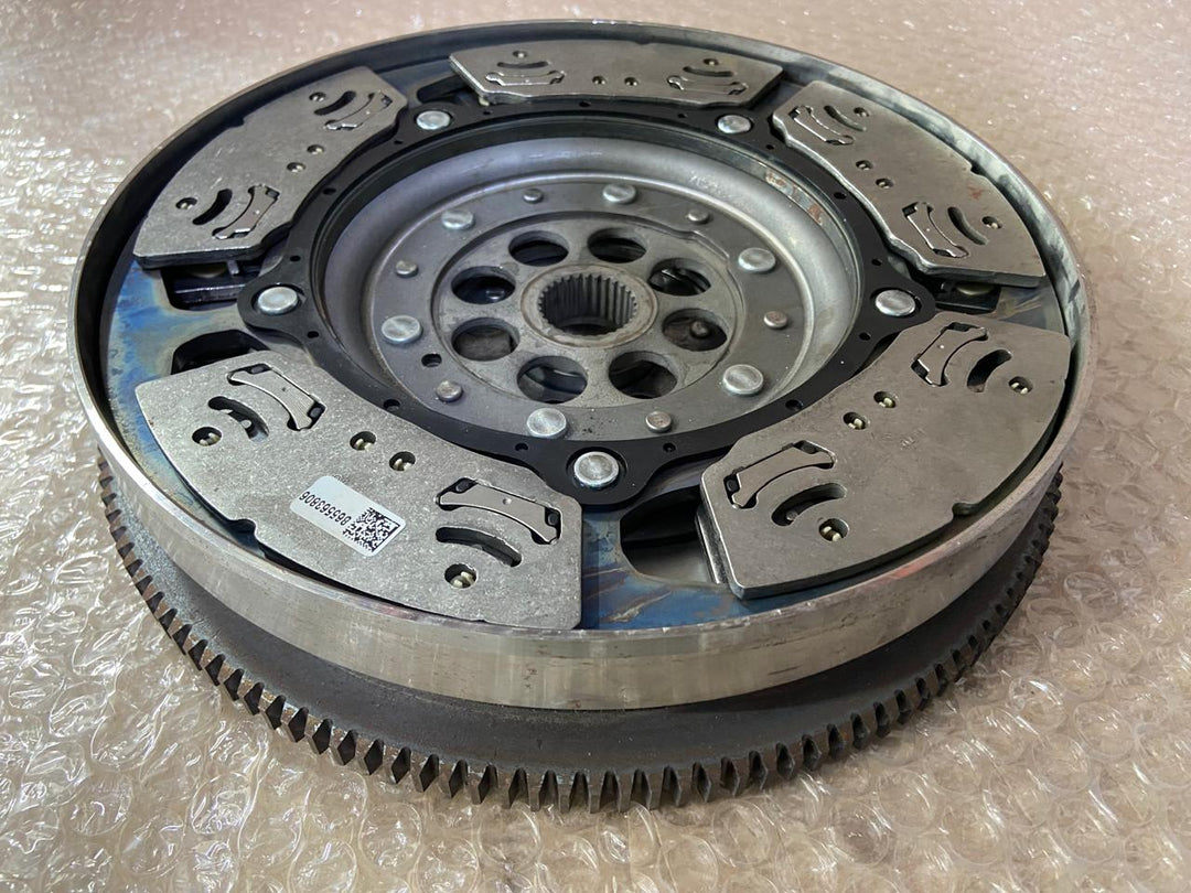 flywheel DMF (dual mass flywheel) (new - Take off)
BMW Nr.: 8655638, 21208655638, 563231, 836427