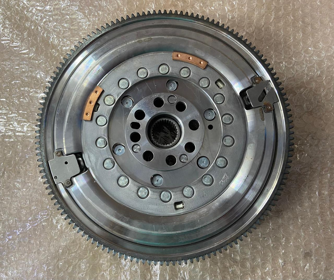flywheel DMF (dual mass flywheel) (new - Take off)
BMW Nr.: 8655638, 21208655638, 563231, 836427