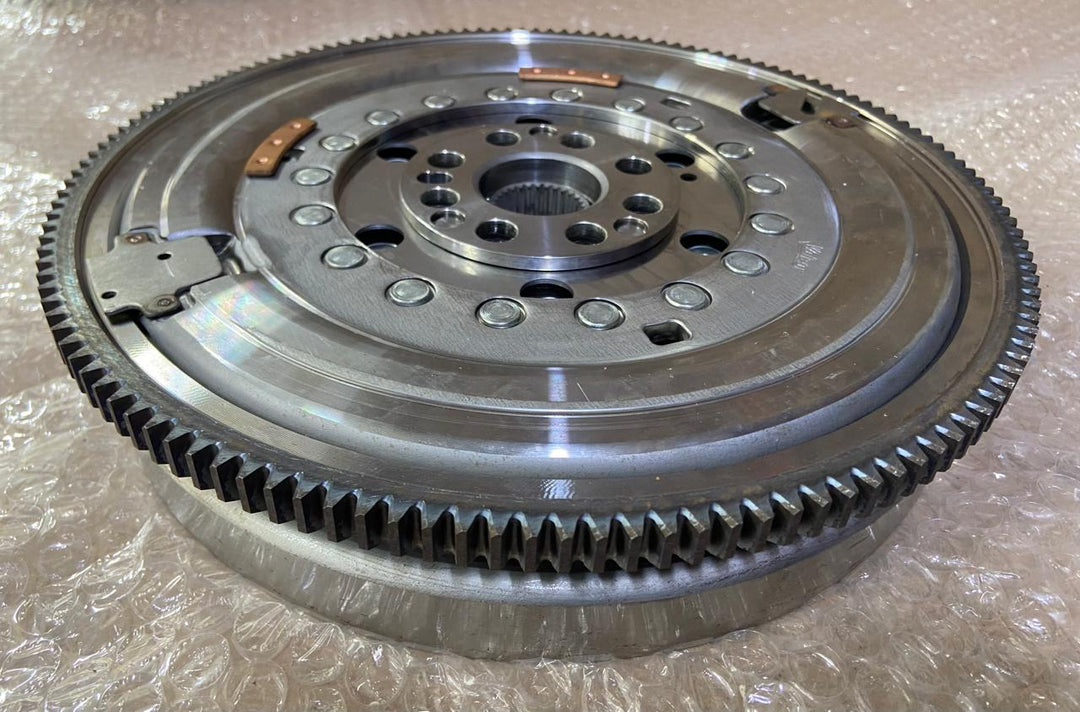 flywheel DMF (dual mass flywheel) (new - Take off)
BMW Nr.: 8655638, 21208655638, 563231, 836427