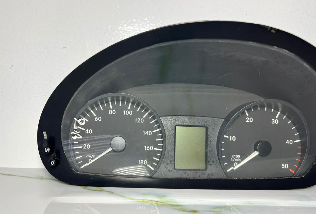 06-14 Mercedes-Benz W906 Vito Instrument Cluster Speedometer A906 9005200 OEM