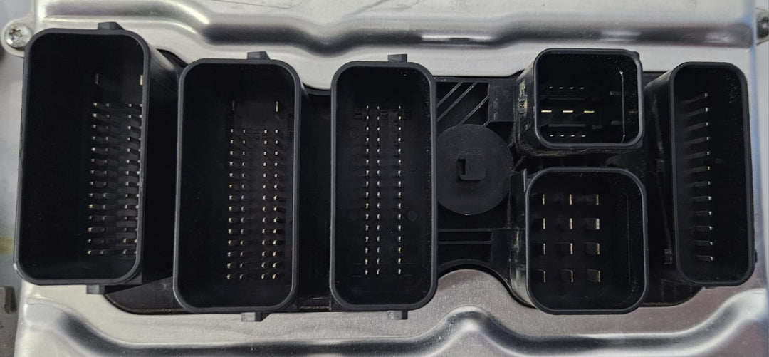 OEM BMW 7 F01, F02 N63 Engine Control Module Unit ECU Set DME 8617520 Bosch