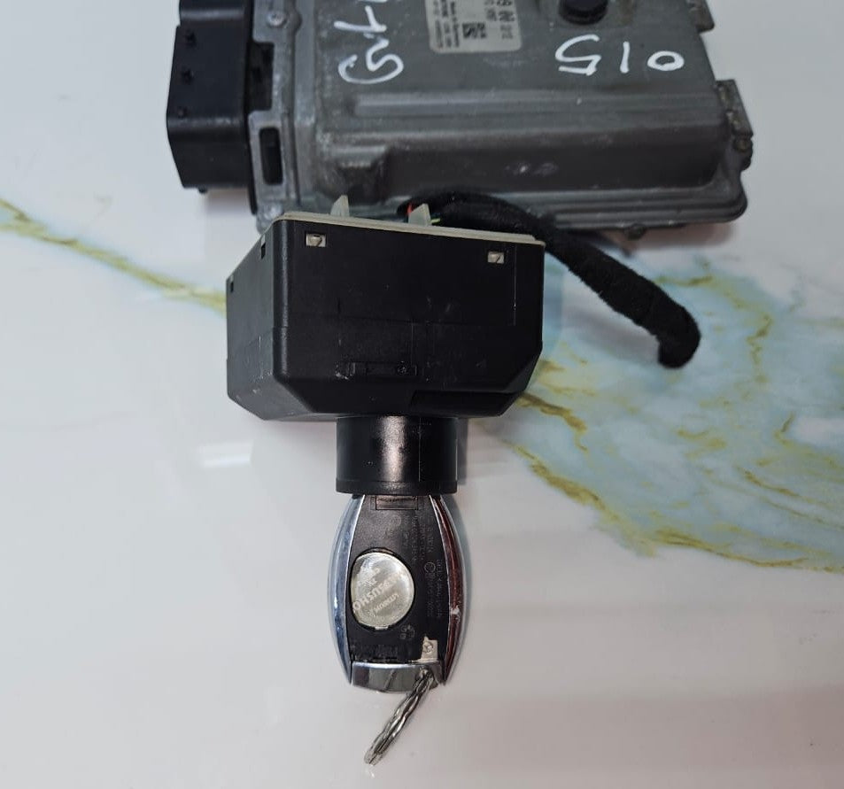 Mercedes W246 ECU Engine Control Module Ignition Key Switch Set A270 9000900 OEM