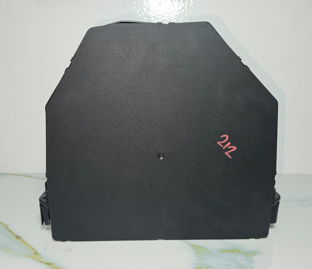 10-16 Mercedes-Benz W212 W204 Front SAM Module Relay Fuse Box A212 9007104 OEM