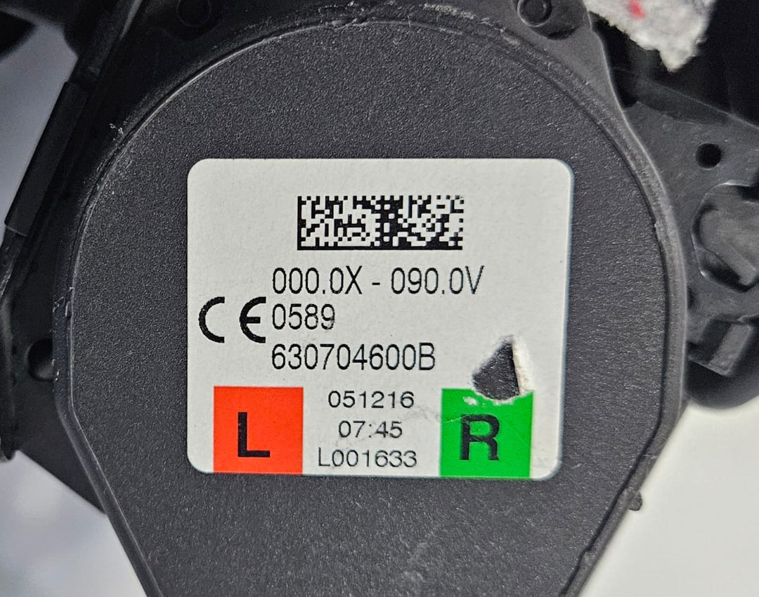 OEM BMW G11 G12 7 Series Upper Seat Belt rear outer upper strap 7434181-2 Nos