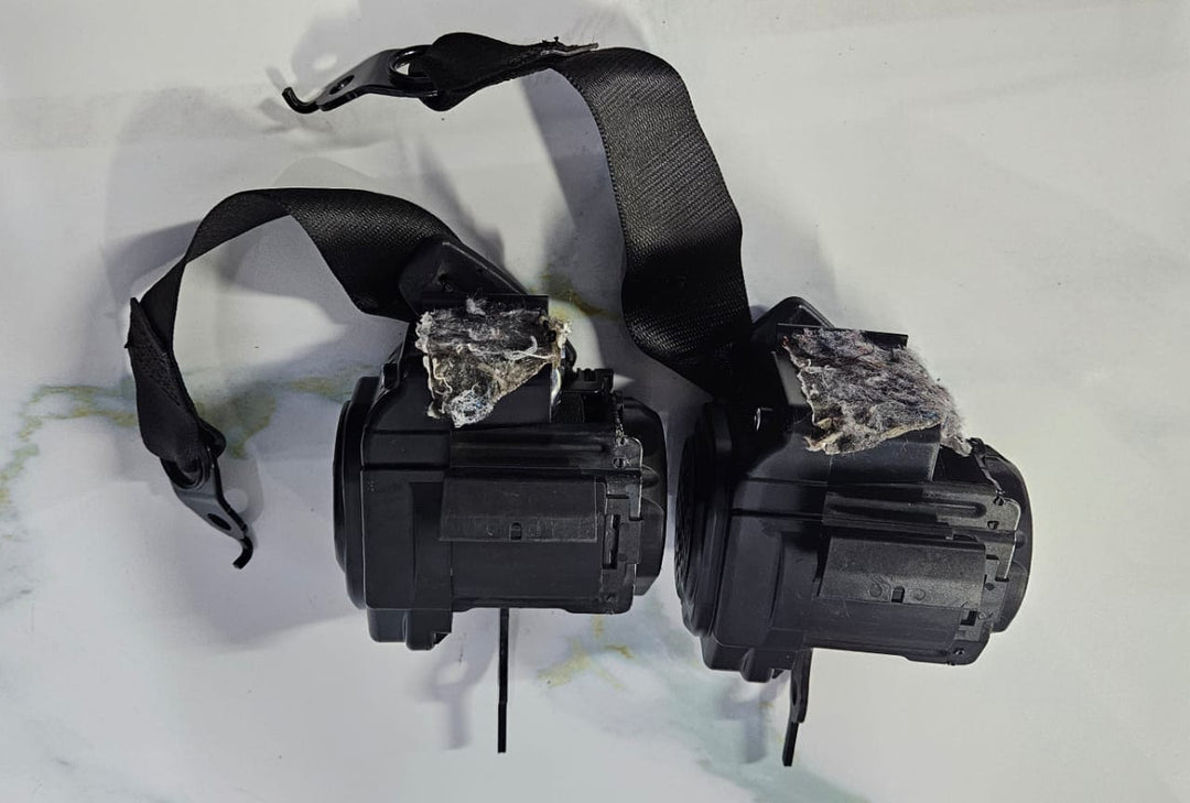 OEM BMW G11 G12 7 Series Upper Seat Belt rear outer upper strap 7434181-2 Nos