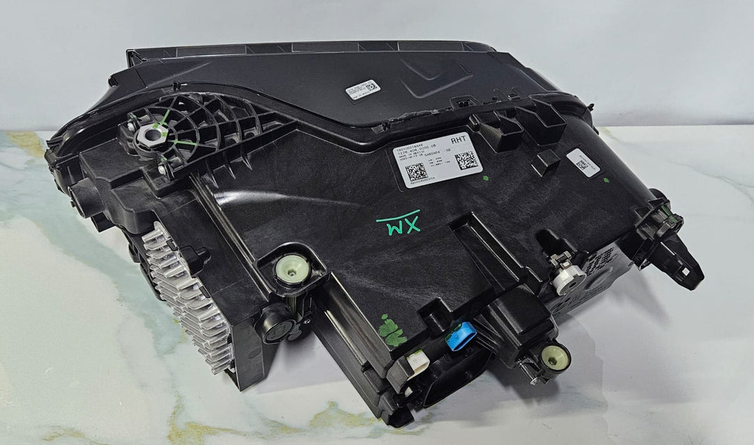 BMW XM G09 2023  LHD LED HEAD LIGHT Right Side 5A65AD4 Brand new