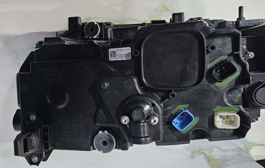 BMW XM G09 2023  LHD LED HEAD LIGHT Right Side 5A65AD4 Brand new