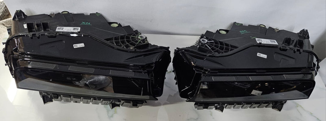 BMW XM G09 2023 LHD LED HEAD LIGHT Left Right Pair 5A65AD4 5A65AD3 Brand new