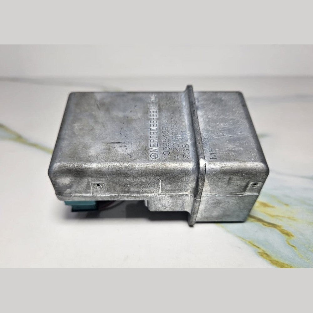 Mercedes-Benz C E W204 W207 W212 Steering Lock Module Control Unit A2049005912